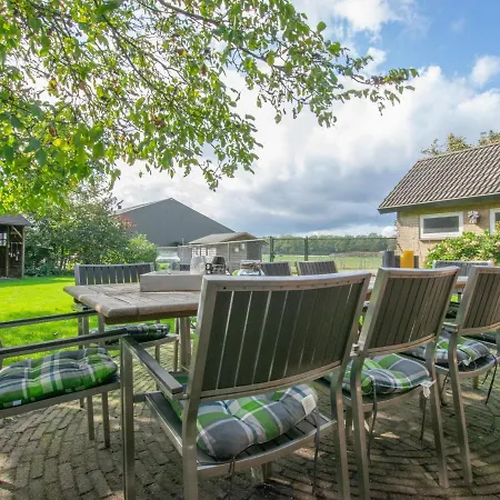 By Romme Holiday home Diessen